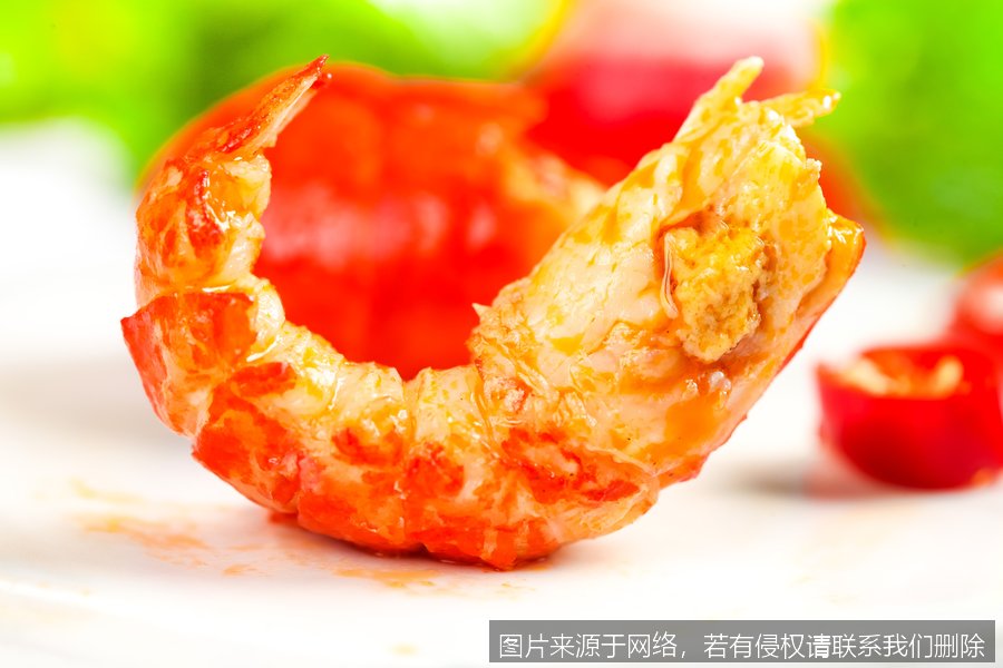 水煮小龙虾：水煮和十三香/麻辣有什么区别