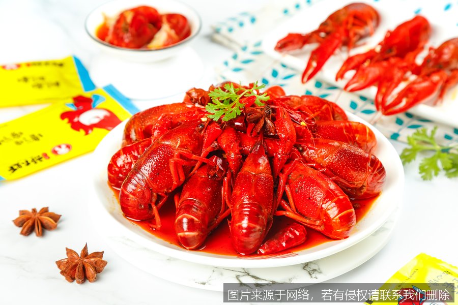 油焖小龙虾：油焖和十三香/麻辣有什么区别