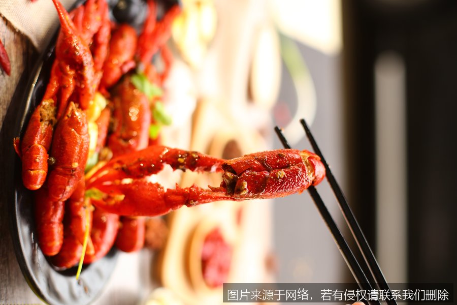 冰镇花雕小龙虾在露营场景怎么安排