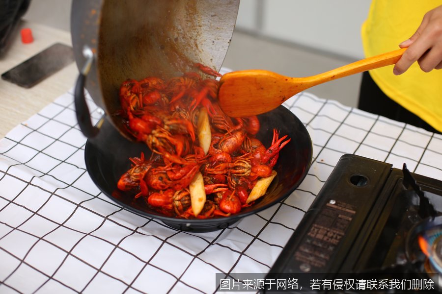 小龙虾料包辣度怎么自己调